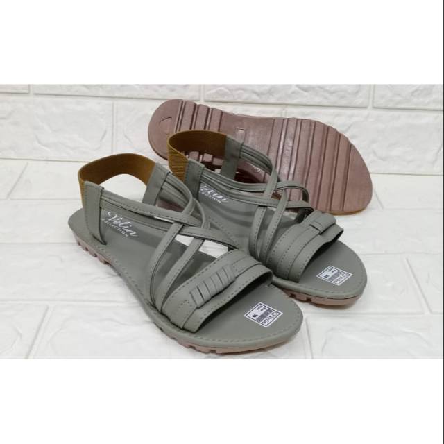 Sandal tali lilit