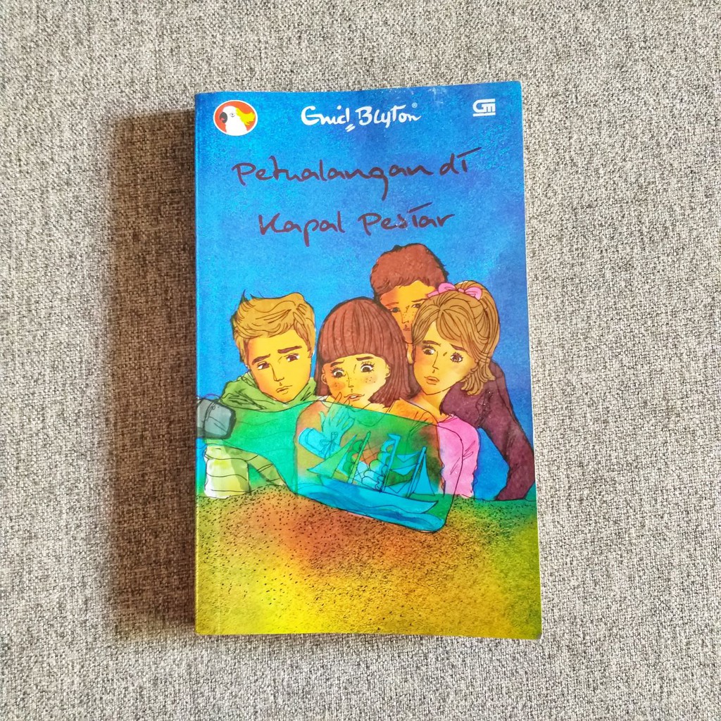 Petualangan di Kapal Pesiar by Enid Blyton [Preloved Book / Buku Bekas]