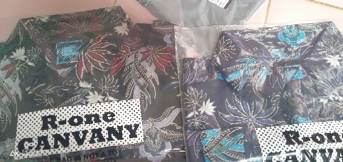 Kemeja Batik Lengan Panjang Pria Variasi Motif Bahan 40s Jahitan Berkualitas Original Rone Canvany