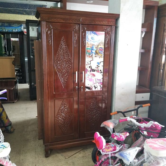 lemari pakaian kayu / lemari baju kayu