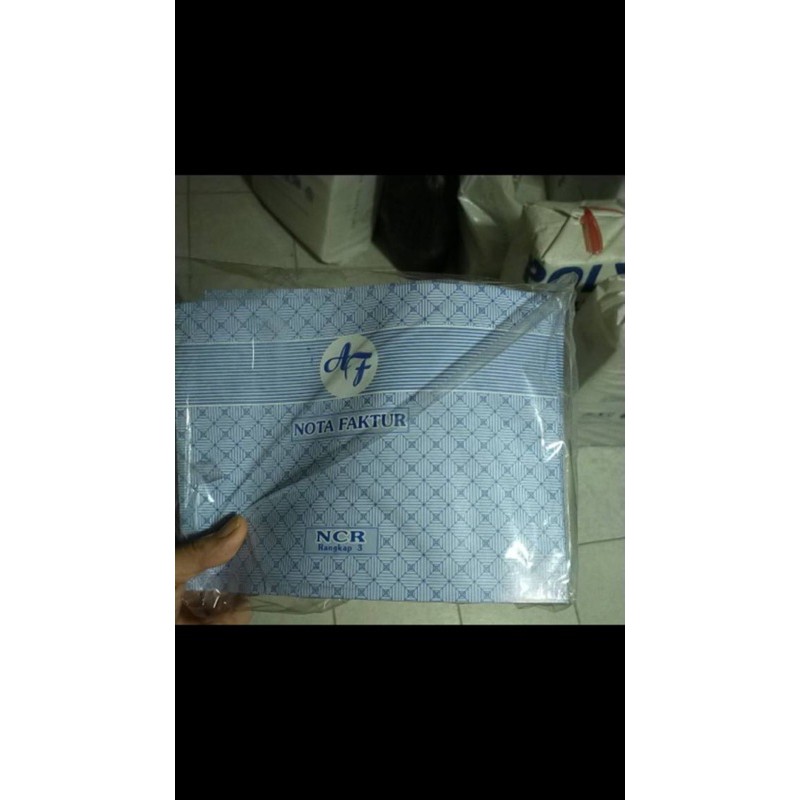 

buku faktur 3 rangkap 1pak 10 bk
