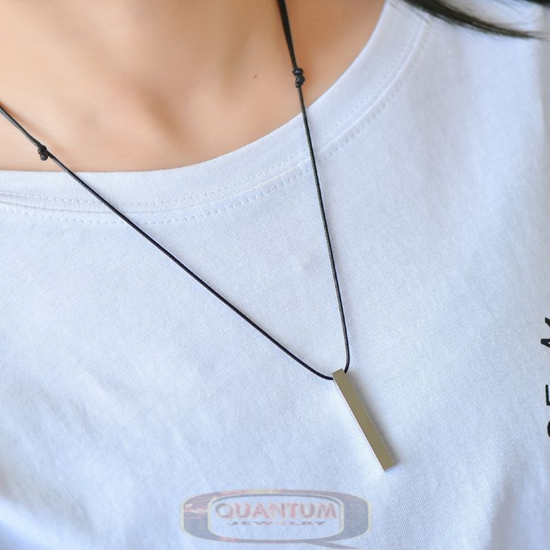 Kalung Pria Stainless Bentuk Liontin Balok warna silver Tali Hitam