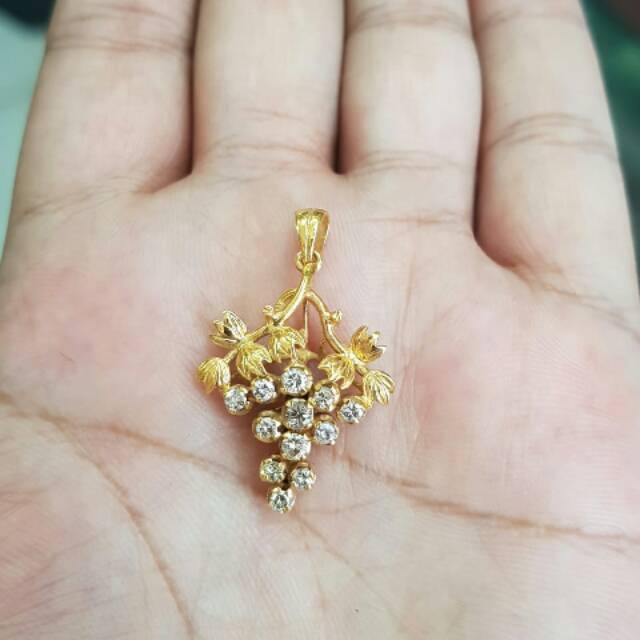 Buah kalung / liontin berlian banjar asli