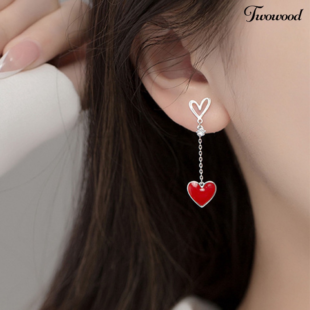 1 Pasang Anting Juntai Bentuk Hati Asimetris Aksen Hollow Bahan Cubic Zirconia Untuk Wanita