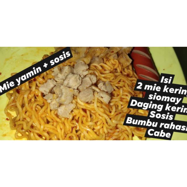 Mie yami sosis pedas