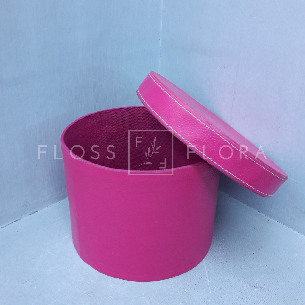 

Bahan Merangkai / Dekorasi / Box Bulat Kulit