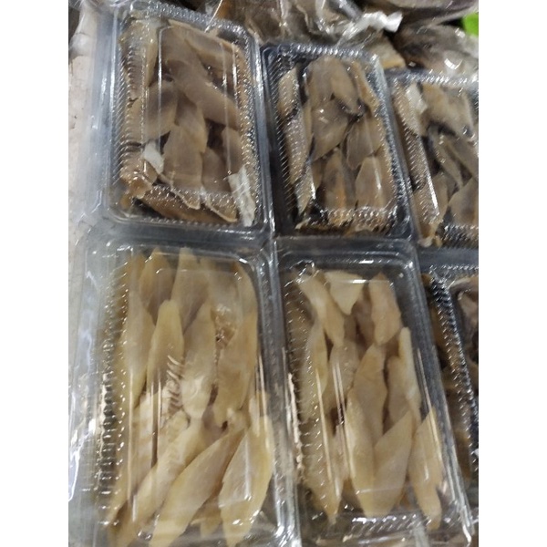 

Isi 200 gram Ikan asin dalam kemasan / sambanthiao/ ikan asin talang talang/ sa ngphu/ ikan hiu.