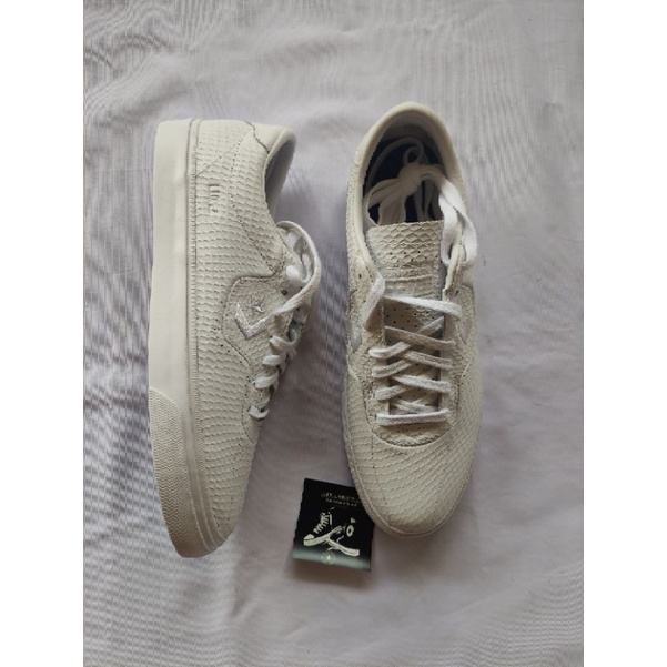 Converse Louie Lopez Pro Ox Embossed White Original 100% resmi