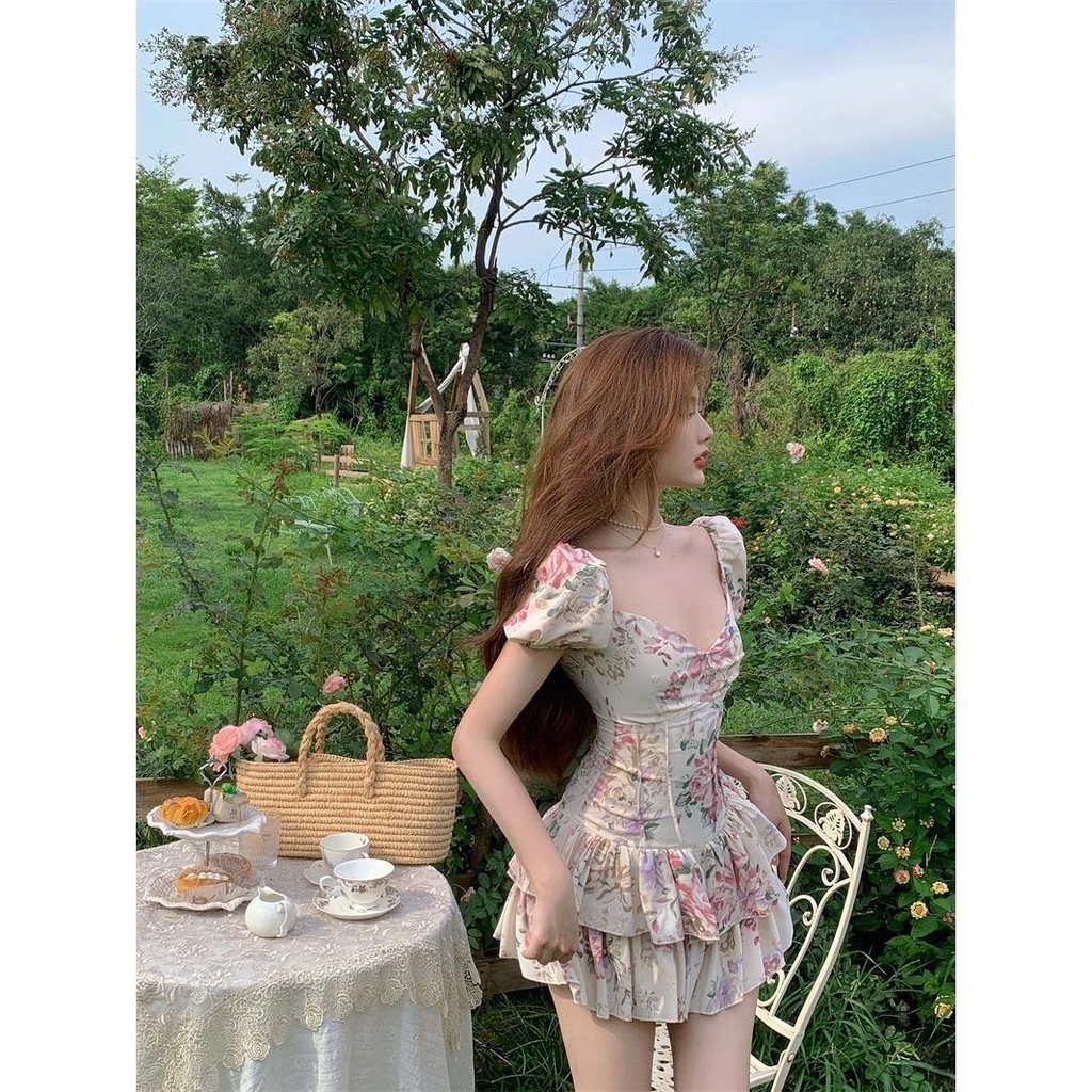 French retro floral dress wanita musim panas temperamen kerah persegi lengan puff kecil pinggang tip