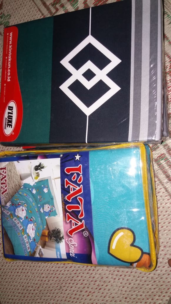 Sprei 160 Vito Motif Animalkingdom/ Doubletree/royalruby/trafficjam/unicorn/yellowduck