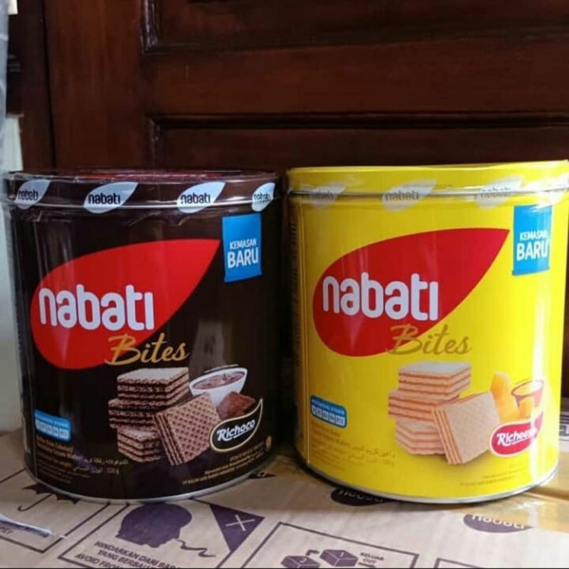 

Nabati wafer kaleng 300gr buy 1 get 1