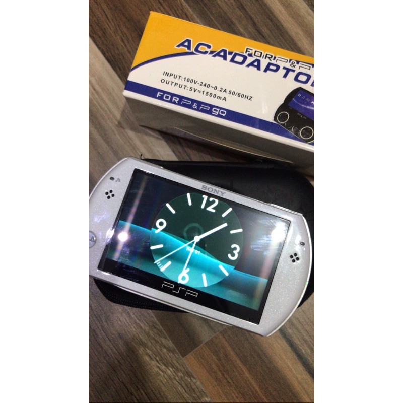 PSP GO SONY 16GB SECOND/BEKAS (like new) preloved