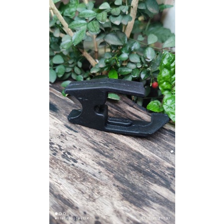 karet rantai atau swing arm megapro