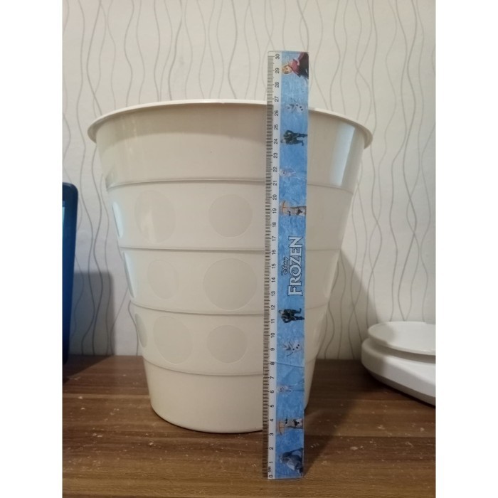 pot putih 27 cm /pot monas / pot putih 10 L / pot go clean no 2019