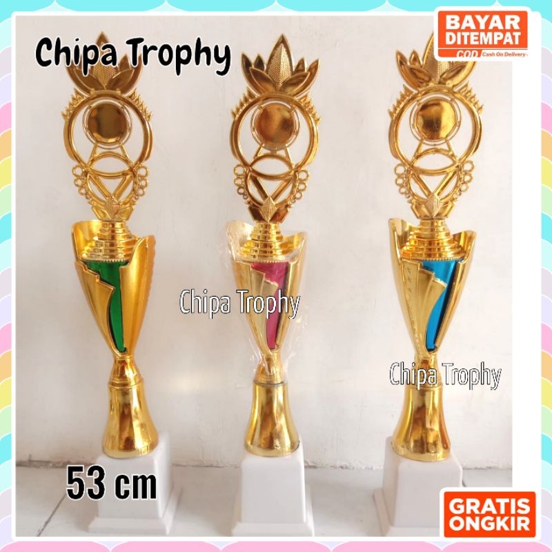 Piala w4 cup tumpuk