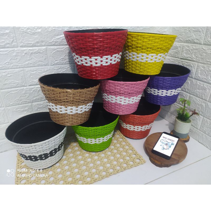 POT Bunga Rotan Anyaman /Vas Bunga Anyaman Rotan  Diameter 25cm