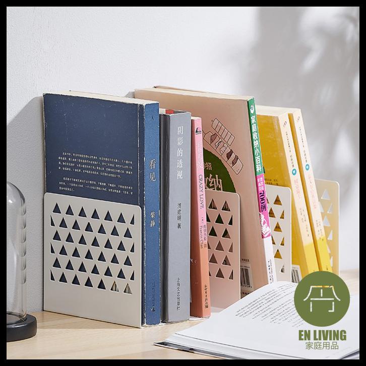 

En Living Metal Book Stand / Pembatas Buku / Penahan Buku / Rak Buku Sale