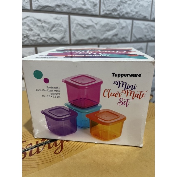 Tupperware clear mates