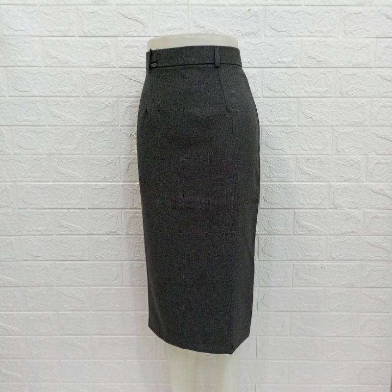 Rok Kerja Pendek Hitam 7/8 Span Bahan Formal Premium