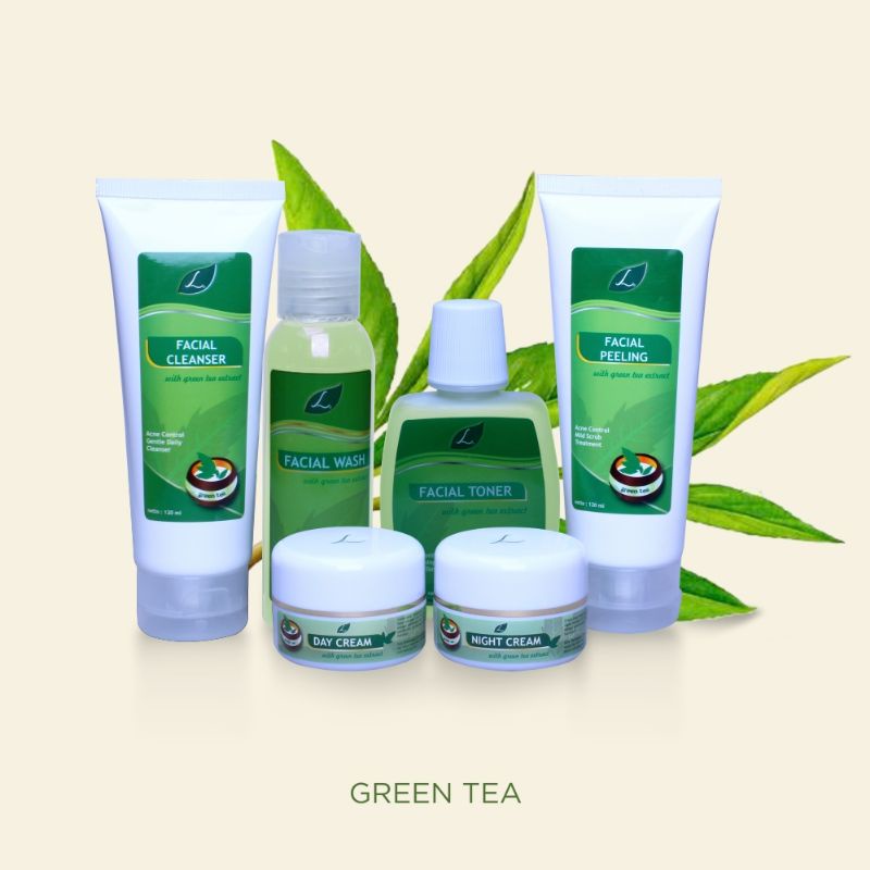 Day cream green tea exctract larissa/krim malam green tea/krim pagi malam honey bee larissa/krim pag