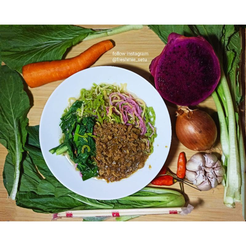 

Mie Ayam Jamur /Mie Ayam Pangsit / Fresh Mie Pelangi
