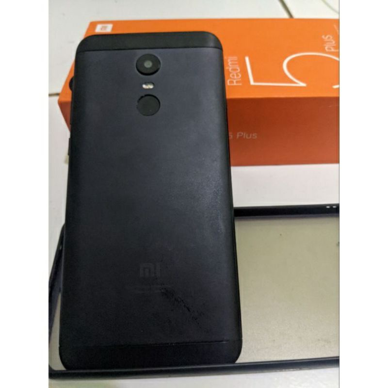REDMI 5PLUS RAM 4/64 seken mulus no minus