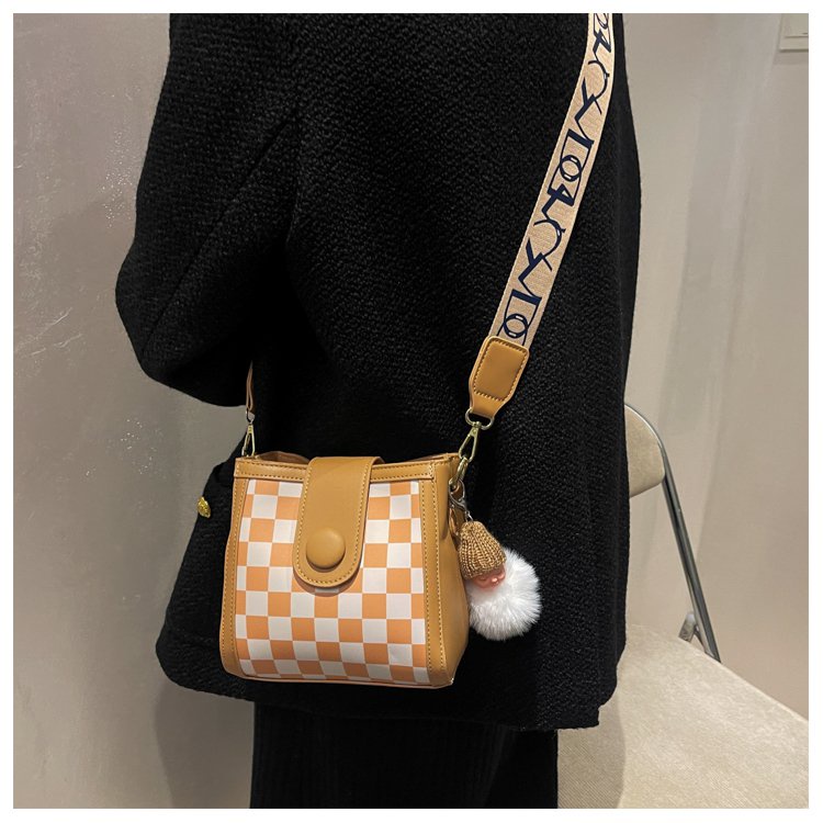 ( 2PC 1KG ) GTBI998878103 New Arrival !!!  Tas Selempang Wanita Import  Premium Terbaru+BONEKA