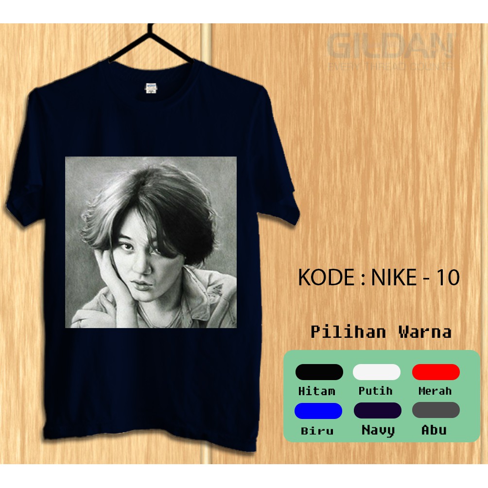 Kaos Gildan Softstyle -  Gambar Lukisan Hitam putih Nike Ardilla penyanyi asal Bandung