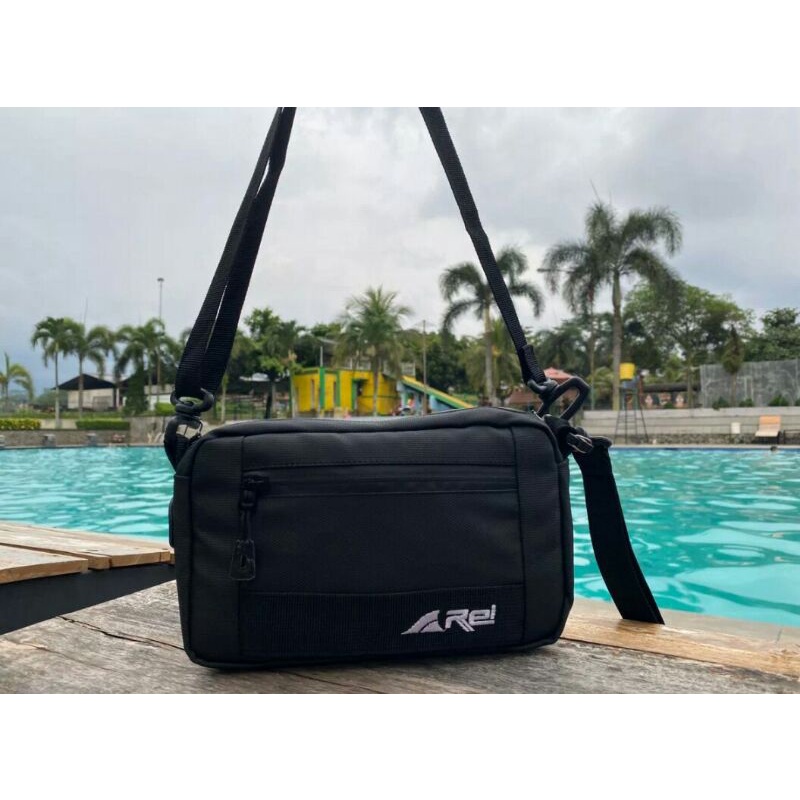 Tas Genggam /Clutch Waterproof / Tas Selempang Anti Air