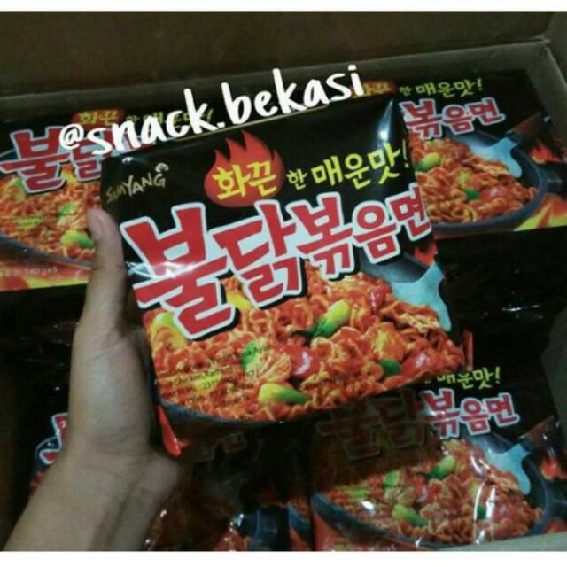 

Mie Samyang Hot Chicken