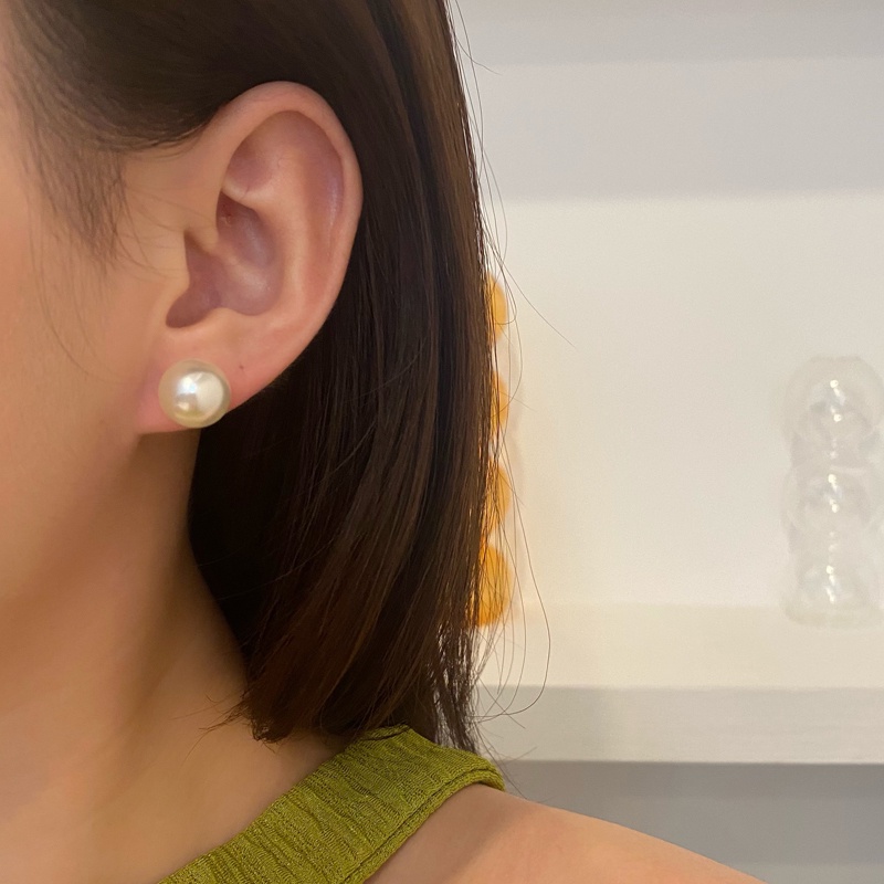 Anting Tusuk Mutiara Simple Untuk Wanita