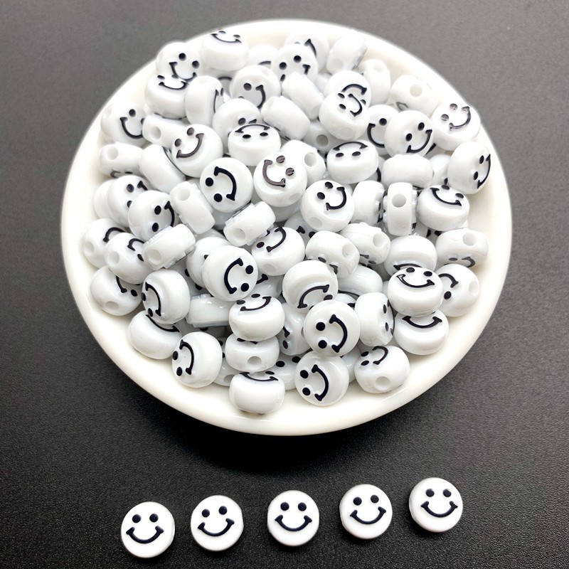 50pcs / Pack 10mm Manik-Manik Akrilik Motif Smiley Untuk Gelang