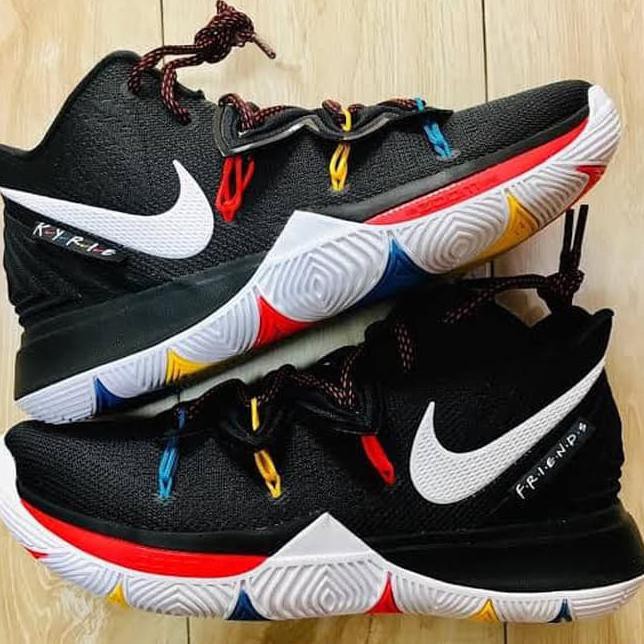★ READY SEPATU BASKET PRIA★ SEPATU BASKET NIKE AIR ZOOM KYRIE 5 FRIENDS PREMIUM QUALITY - BLACK