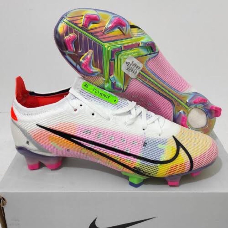 Sepatu Bola Nike