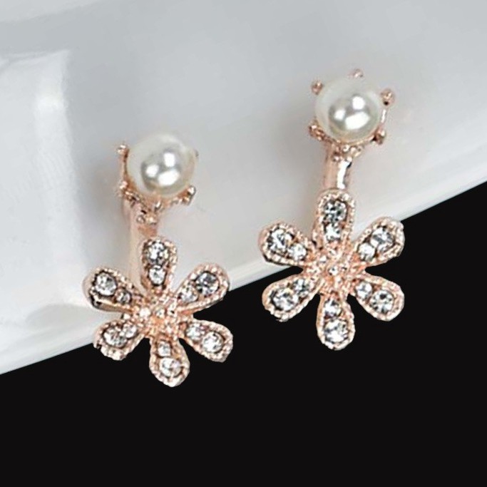 Anting Klip Tanpa Tindik Desain Bunga Hias Kristal Mutiara Warna Rose Gold Silver Untuk Wanita