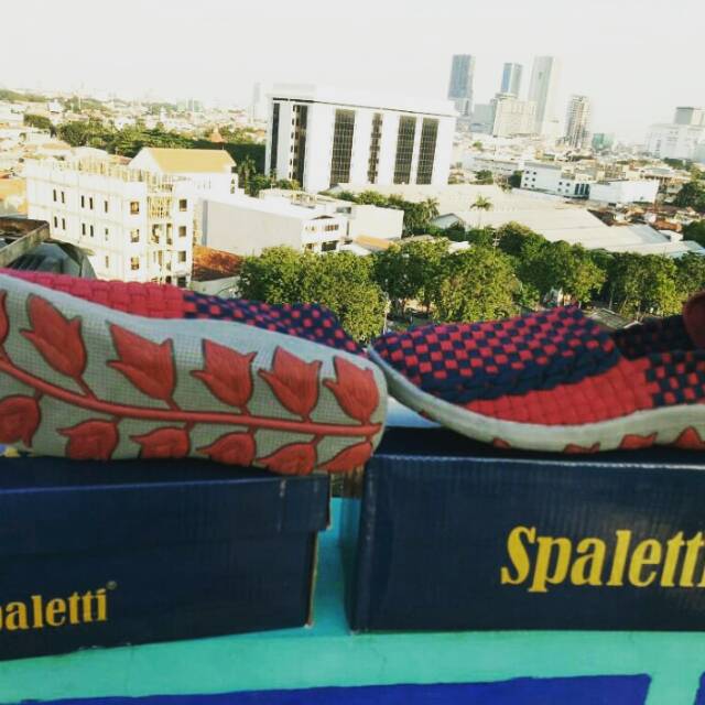 Sepatu rajut Spaletti