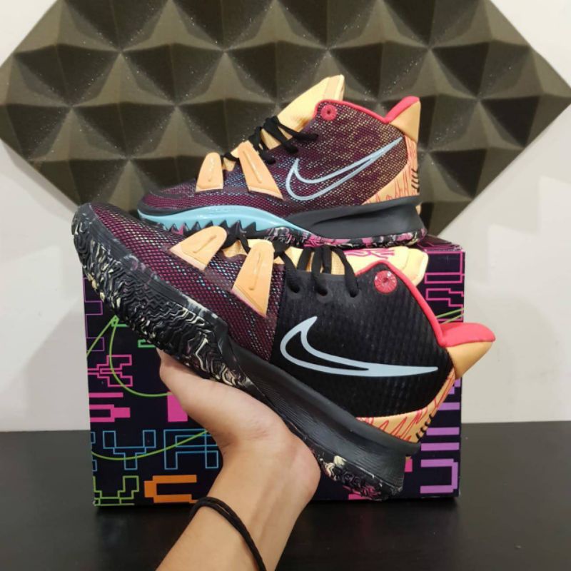 NIKE KYRIE 5 PURPLE BLUE
