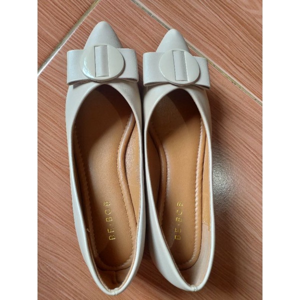 preloved like new sepatu BE.BOB
