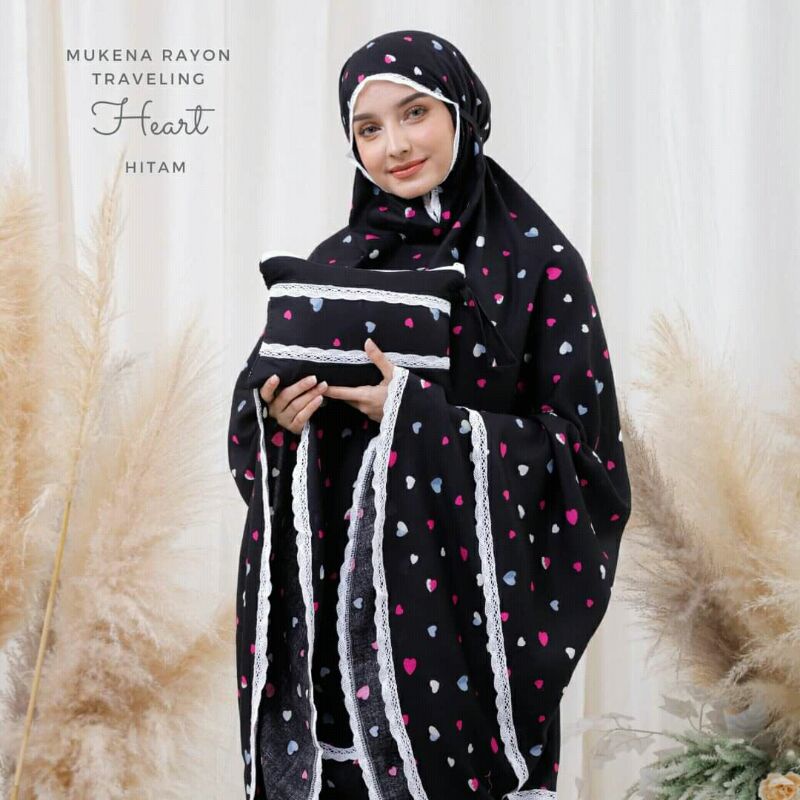 MUKENA TRAVELING HEART HITAM | MUKENA HESTI