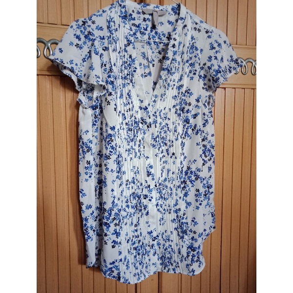 Butterfly top blouse kemeja atasan NEW HM H&M Conscious Polyester Blue Floral Bunga Chinoiserie