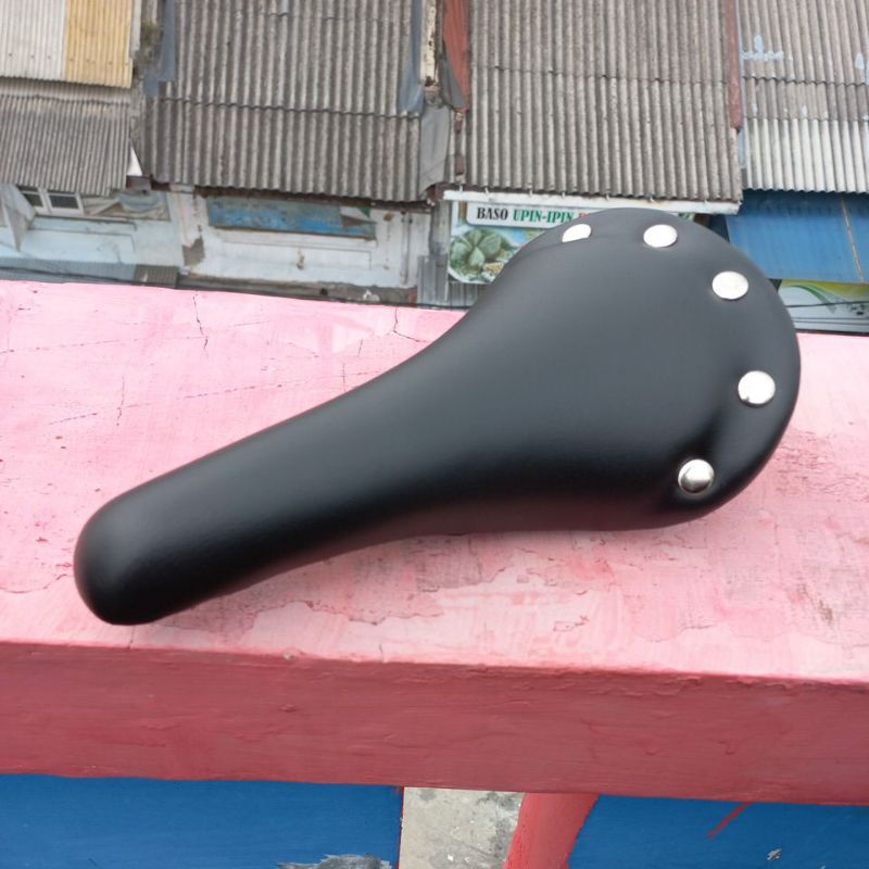 sadel sepeda roadbike