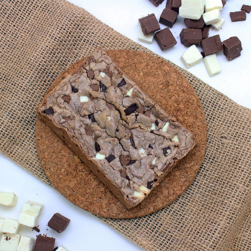 

HEIDY SUNAN BROWNIE - WHITE BROWNIE 10X15