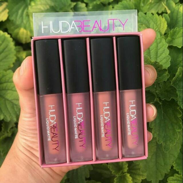 HUDA BEAUTY 4IN1