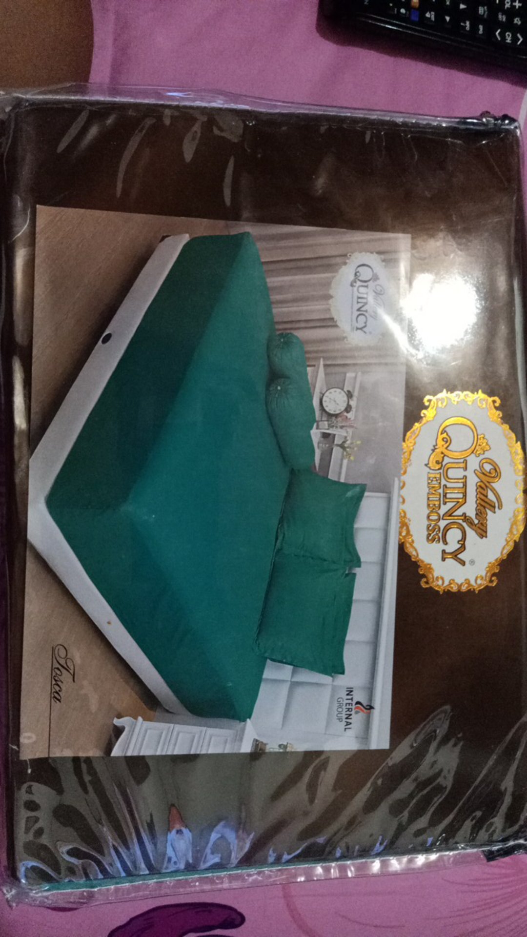 Ss Sprei Vallery Quincy 180 T-30 Mix Motif 180x200 Tinggi 30 King Size No 1 Part B Combinasi