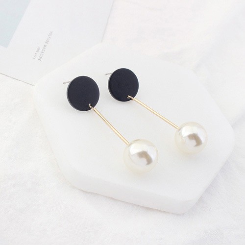 LRC Anting Tusuk Elegant White Round Shape Pendant Decorated Simple Long Earrings Y57584