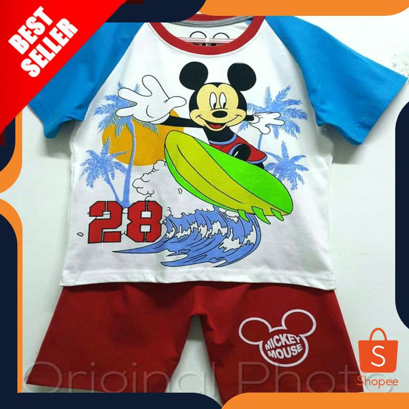 KAOS OSHKOSH DISNEY SETELAN ANAK  MICKEY MOUSE SURFING PUTIH LENGAN BIRU ori