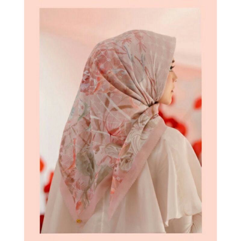 Buttonscarves The Xanadu - Taffy