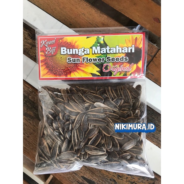 

Camilan Kuaci Biji Bunga Matahari