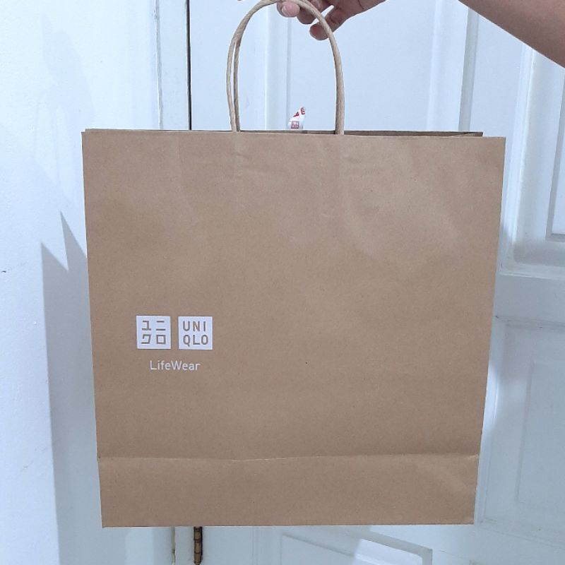 

PAPERBAG UNIQLO ORI L (UL)