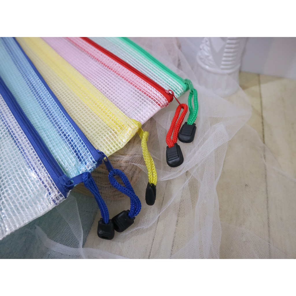 

Zipper pensil pouch / tempat alat tulis